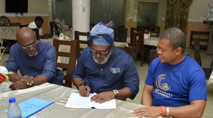 Kiara De-Luke Academy signs MOU with SEADAN on Fashion design training